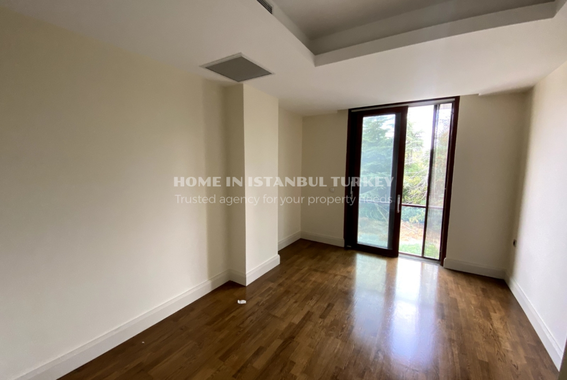 Great 5 Bedroom Duplex in Florya