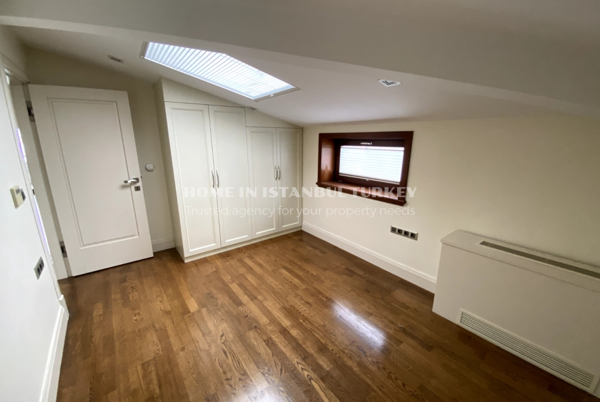 Great 5 Bedroom Duplex in Florya