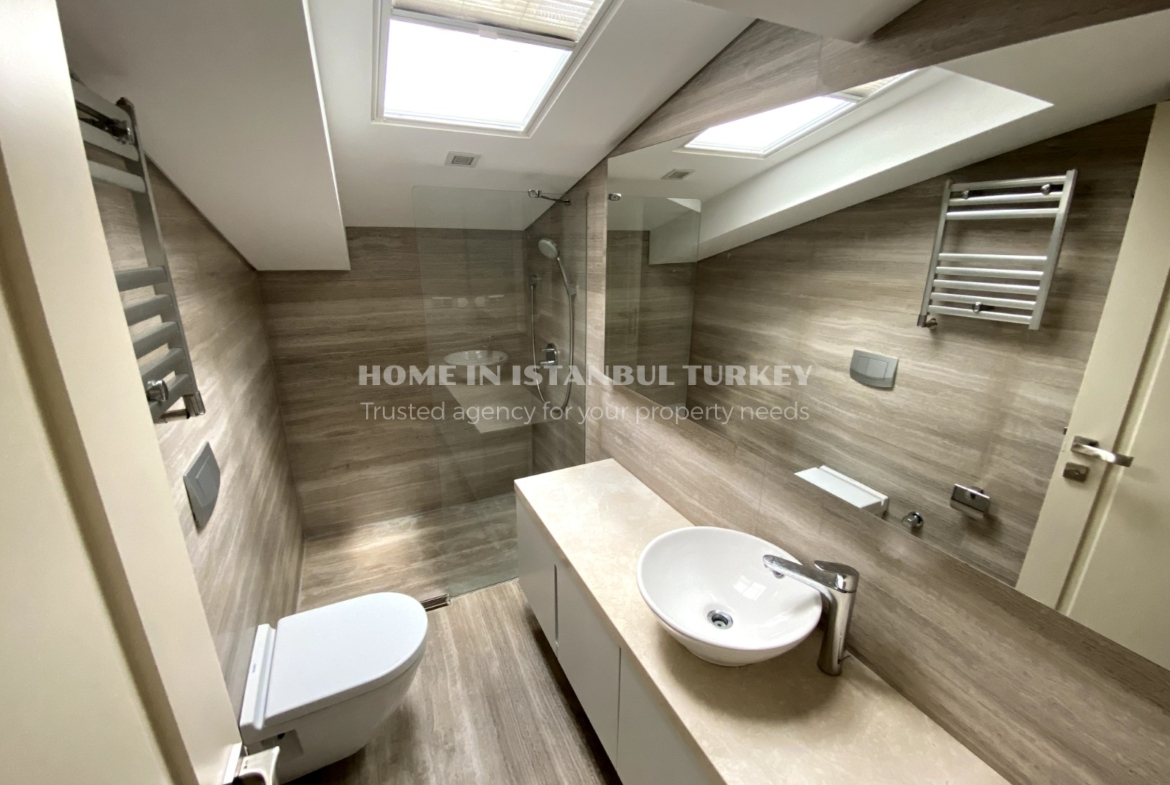 Great 5 Bedroom Duplex in Florya
