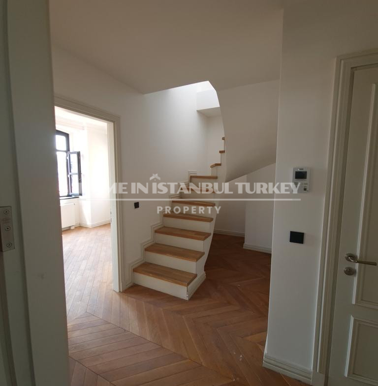 TomTom Gardens - Super Duplex in Beyoglu