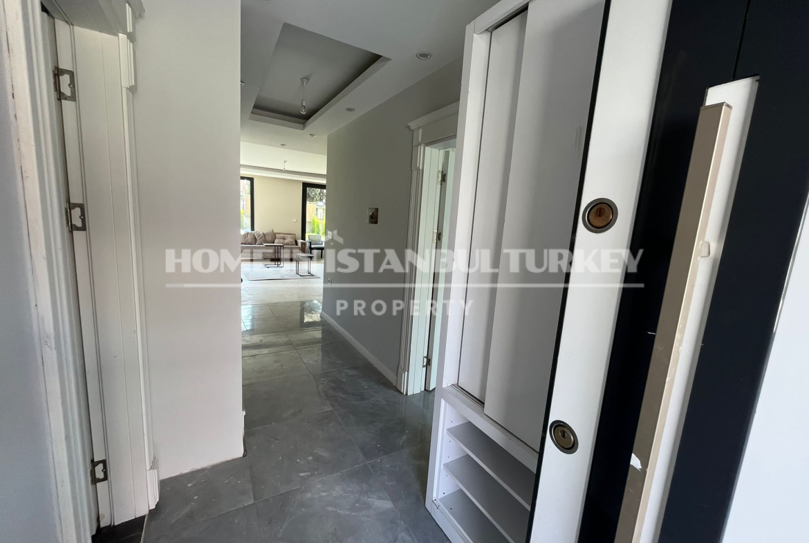 Brand New Villa in Mimaroba